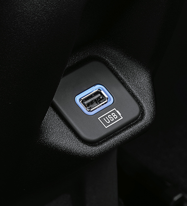 PORTA USB TRASEIRA